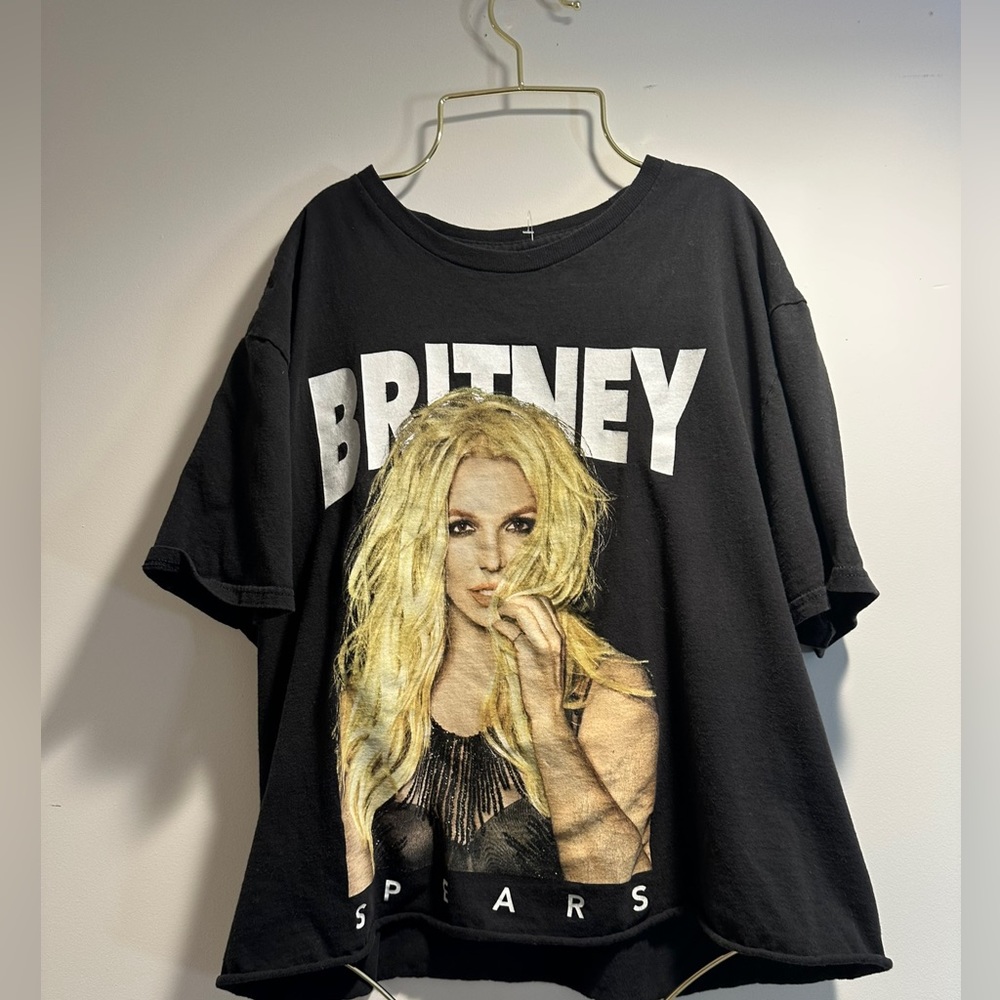 It’s BRITNEY B!t*h